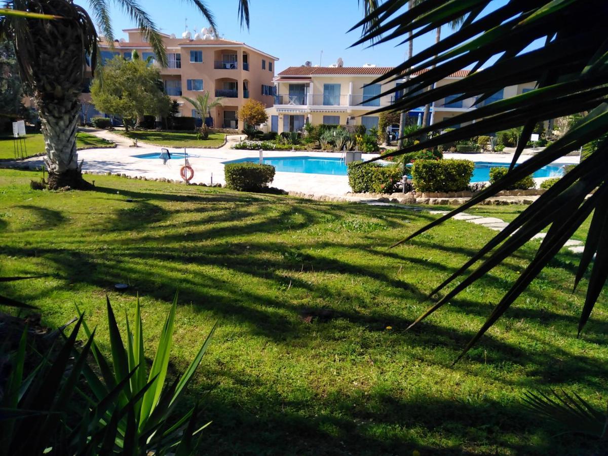 Paradise Gardens II Anastasia Apartment Pafos Exterior foto